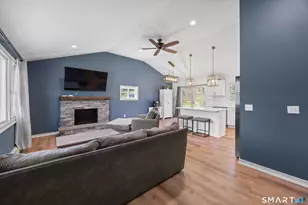 261 Winthrop Dr, Cheshire, CT 06410 - Photo 3