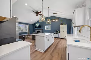 261 Winthrop Dr, Cheshire, CT 06410 - Photo 9