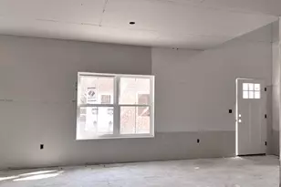 12 Village Cir, Guilford, CT 06437 - Photo 5