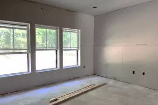 12 Village Cir, Guilford, CT 06437 - Photo 15