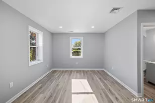 273 High Ridge Dr, Bridgeport, CT 06606 - Photo 13