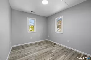 273 High Ridge Dr, Bridgeport, CT 06606 - Photo 21