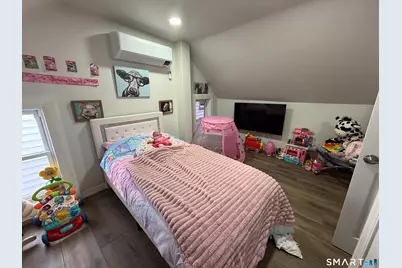 24 Schoolhouse Lane, Windham, CT 06226 - Photo 9