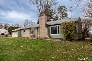 5 Claremont Ave, Enfield, CT 06082 - Photo 1