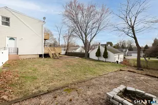 350 Castle Dr, Stratford, CT 06614 - Photo 31