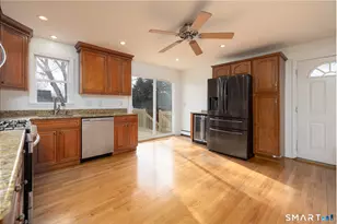 350 Castle Dr, Stratford, CT 06614 - Photo 11