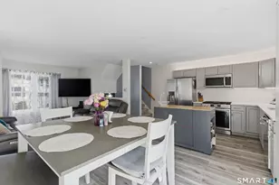 17 Cinnamon Cir, West Hartford, CT 06110 - Photo 17