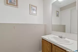 17 Cinnamon Cir, West Hartford, CT 06110 - Photo 15