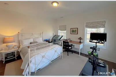 860 Oldfield Road, Fairfield, CT 06824 - Photo 13