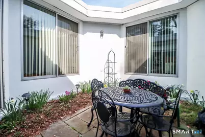 160 Fairfield Woods Road #20, Fairfield, CT 06825 - Photo 11