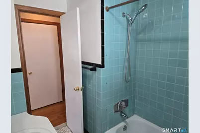 37 Gordon Street, East Haven, CT 06512 - Photo 11