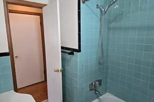 37 Gordon St, East Haven, CT 06512 - Photo 11