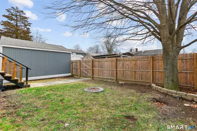 209 Trumbull Avenue, Bridgeport, CT 06606 - Photo 25