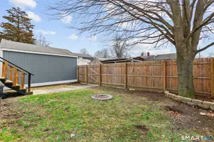 209 Trumbull Ave, Bridgeport, CT 06606 - Photo 25