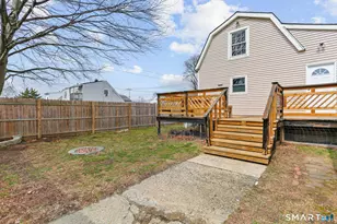 209 Trumbull Ave, Bridgeport, CT 06606 - Photo 23