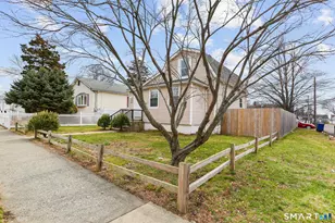 209 Trumbull Ave, Bridgeport, CT 06606 - Photo 29