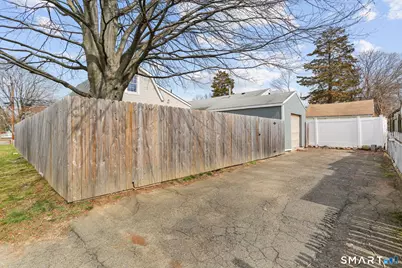 209 Trumbull Avenue, Bridgeport, CT 06606 - Photo 27