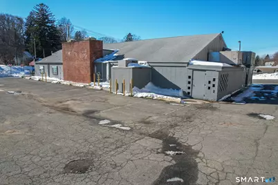 496 Chase Avenue, Waterbury, CT 06704 - Photo 3