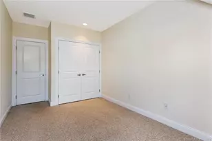 4 Daskams Ln, Norwalk, CT 06851 - Photo 17