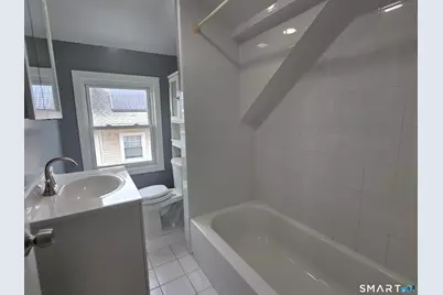 68-70 Westfield Avenue, Bridgeport, CT 06606 - Photo 15