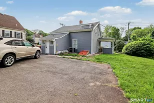 733 Broad St, Meriden, CT 06450 - Photo 15
