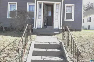 733 Broad St, Meriden, CT 06450 - Photo 3