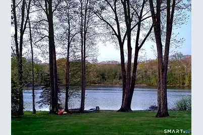 622 Lakeside Boulevard West, Waterbury, CT 06708 - Photo 1