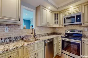 54 Clubhouse Dr, Woodbury, CT 06798 - Photo 9