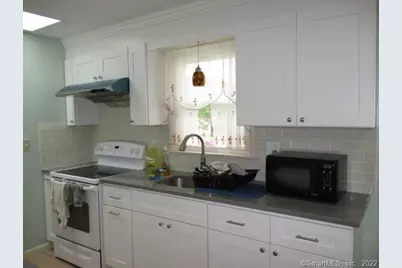 48 Collier Circle, Hamden, CT 06518 - Photo 5