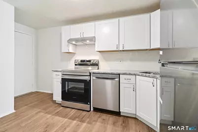 172 Towne House Road #172, Hamden, CT 06514 - Photo 3