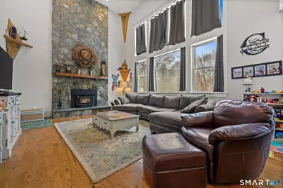 14 Laurelwood Drive, New Fairfield, CT 06812 - Photo 11