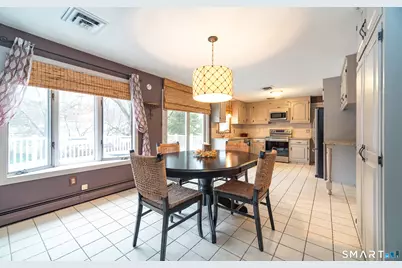 108 Wayne Lane, Meriden, CT 06450 - Photo 11