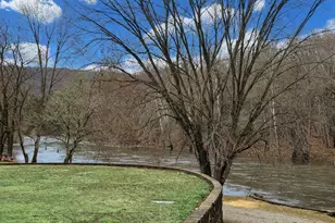 19 Donna St, Beacon Falls, CT 06403 - Photo 27