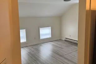 55 Spring St, Enfield, CT 06082 - Photo 9