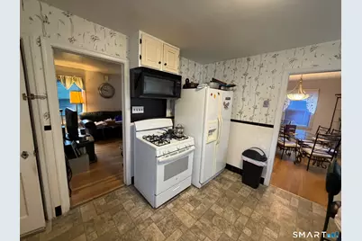 111 Franklin Avenue, Stratford, CT 06614 - Photo 9