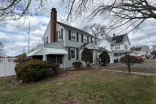 111 Franklin Ave, Stratford, CT 06614 - Photo 3