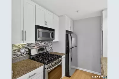 400 Bank Street #104, New London, CT 06320 - Photo 5