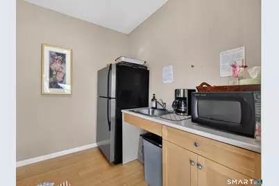 400 Bank Street #104, New London, CT 06320 - Photo 35