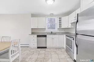 422 W River Rd, Orange, CT 06477 - Photo 17