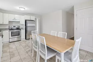 422 W River Rd, Orange, CT 06477 - Photo 19