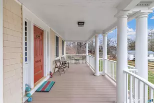 422 W River Rd, Orange, CT 06477 - Photo 29