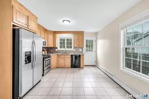 25 Woodlawn Ave, Enfield, CT 06082 - Photo 13