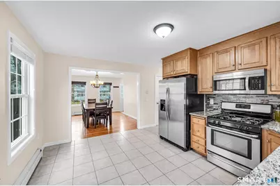 25 Woodlawn Avenue, Enfield, CT 06082 - Photo 15