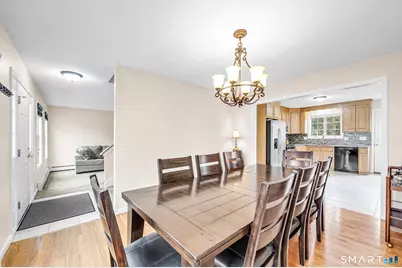 25 Woodlawn Avenue, Enfield, CT 06082 - Photo 11