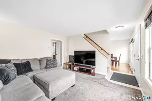 25 Woodlawn Ave, Enfield, CT 06082 - Photo 7