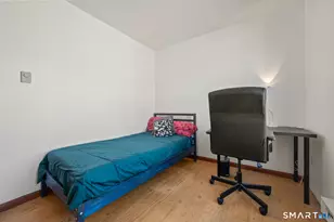 112 Bond St, Hartford, CT 06114 - Photo 11