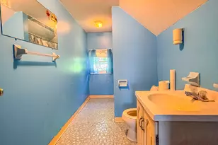 10 Edgewood St, Bristol, CT 06010 - Photo 11