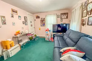 10 Edgewood St, Bristol, CT 06010 - Photo 7