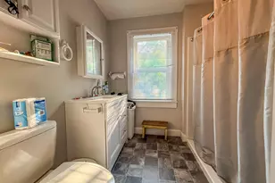 10 Edgewood St, Bristol, CT 06010 - Photo 9