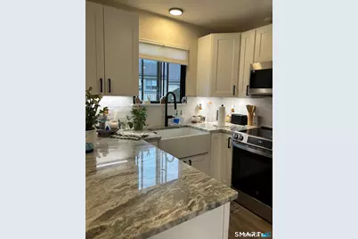 29 Heritage Village #D, Southbury, CT 06488 - Photo 5